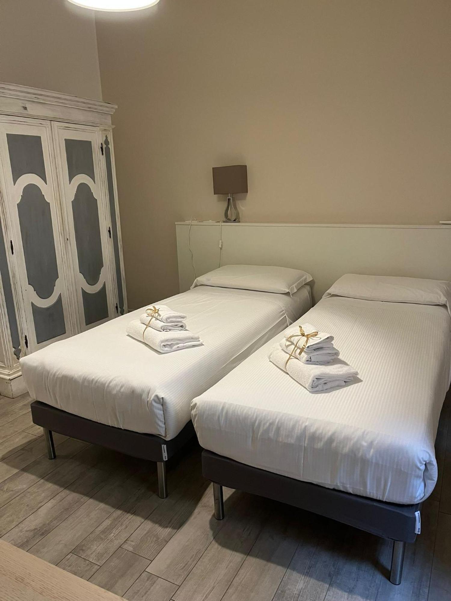 Апартаменти Flats4Rent La Dimora D'Orlando Верона Екстер'єр фото